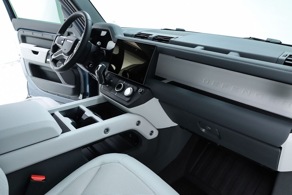 2026 Land Rover Defender 110 S