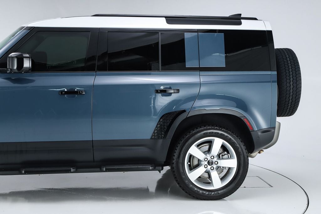 2026 Land Rover Defender 110 S