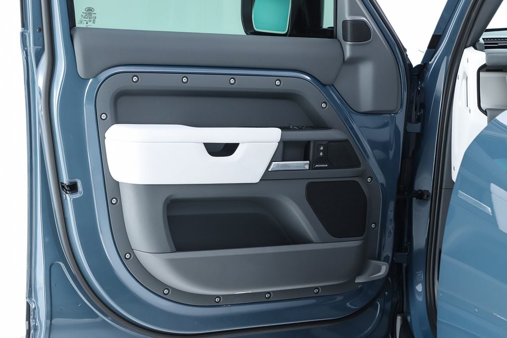 2026 Land Rover Defender 110 S