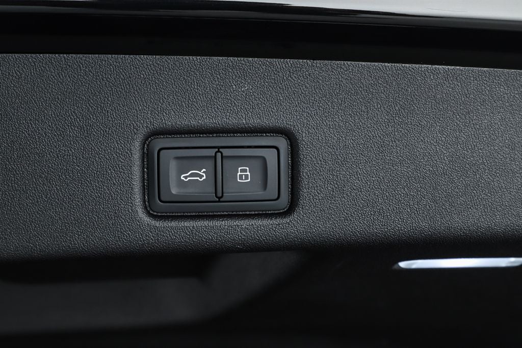 2025 Audi Q5 2.0T Premium quattro