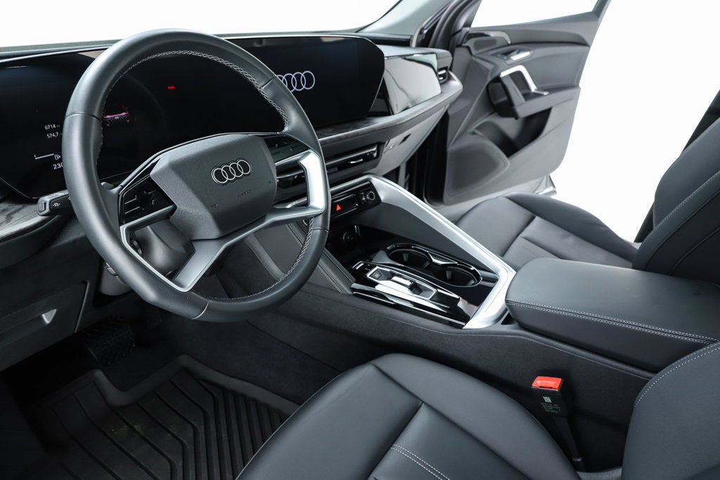 2025 Audi Q5 2.0T Premium quattro