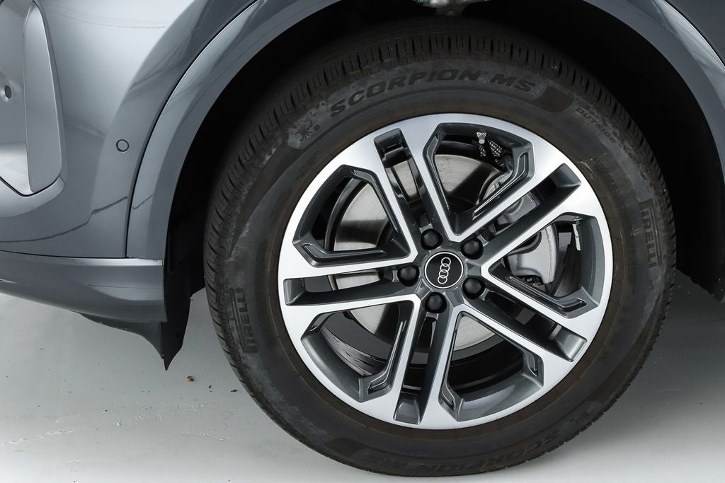 2025 Audi Q5 2.0T Premium quattro