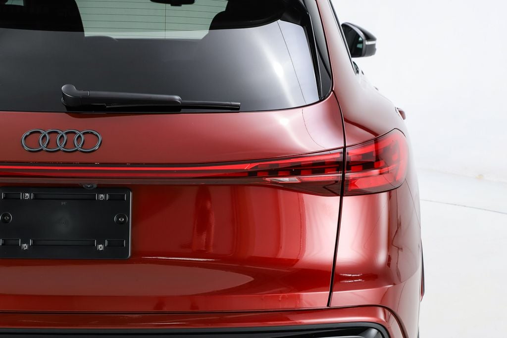2026 Audi SQ5 Premium Plus quattro