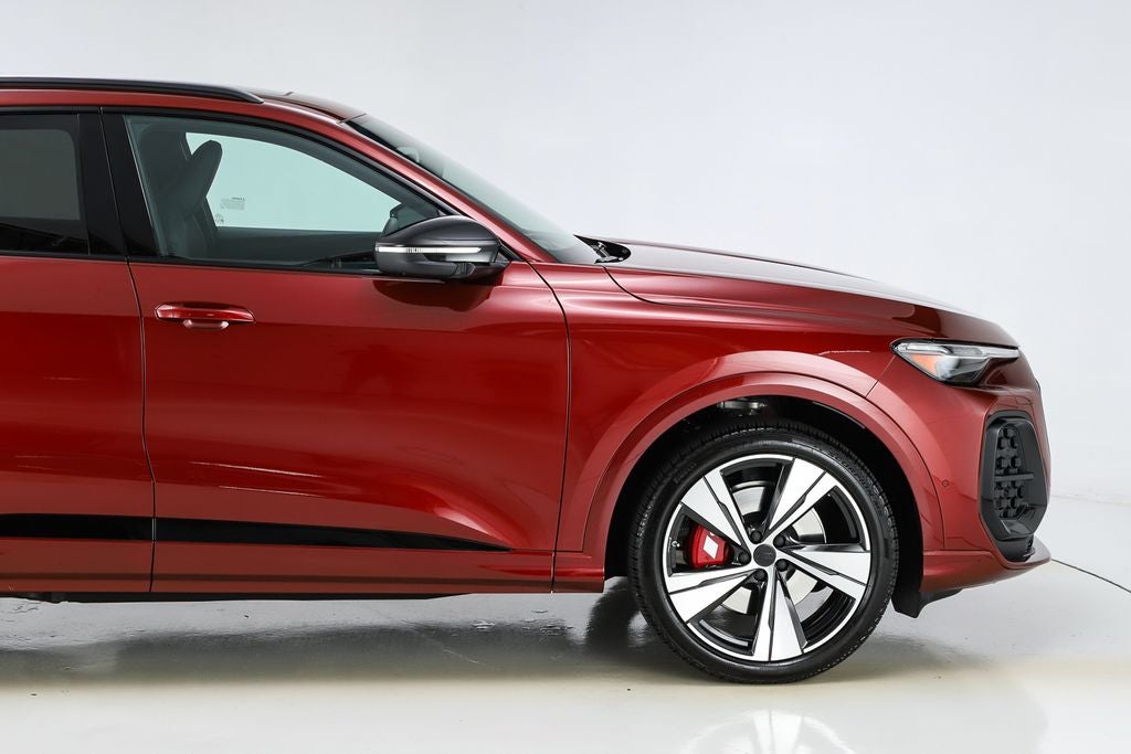 2026 Audi SQ5 Premium Plus quattro
