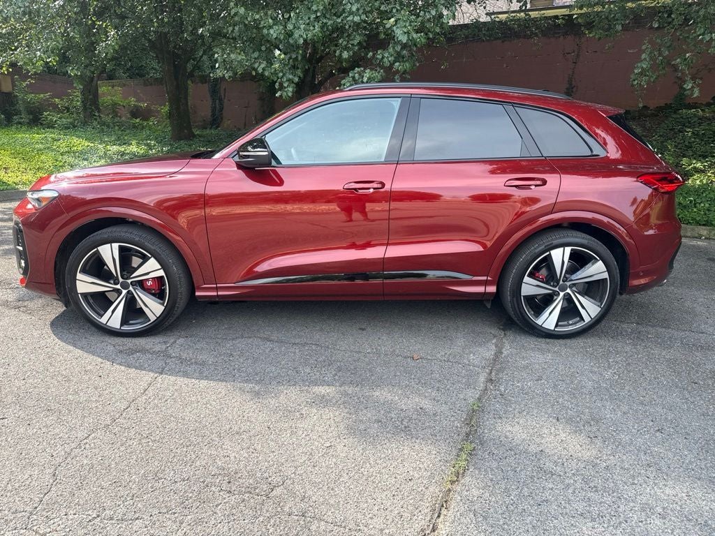 2026 Audi SQ5 Premium Plus quattro