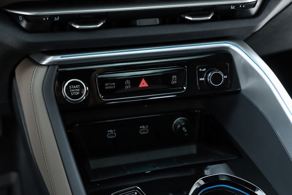 2025 Audi Q5 2.0T Premium Plus quattro