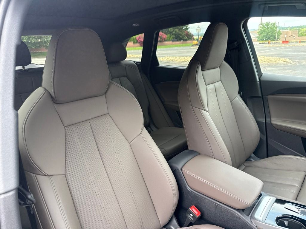 2025 Audi Q5 2.0T Premium Plus quattro