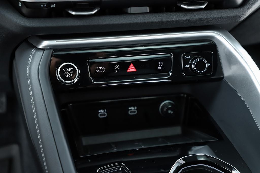 2025 Audi Q5 2.0T Premium Plus quattro