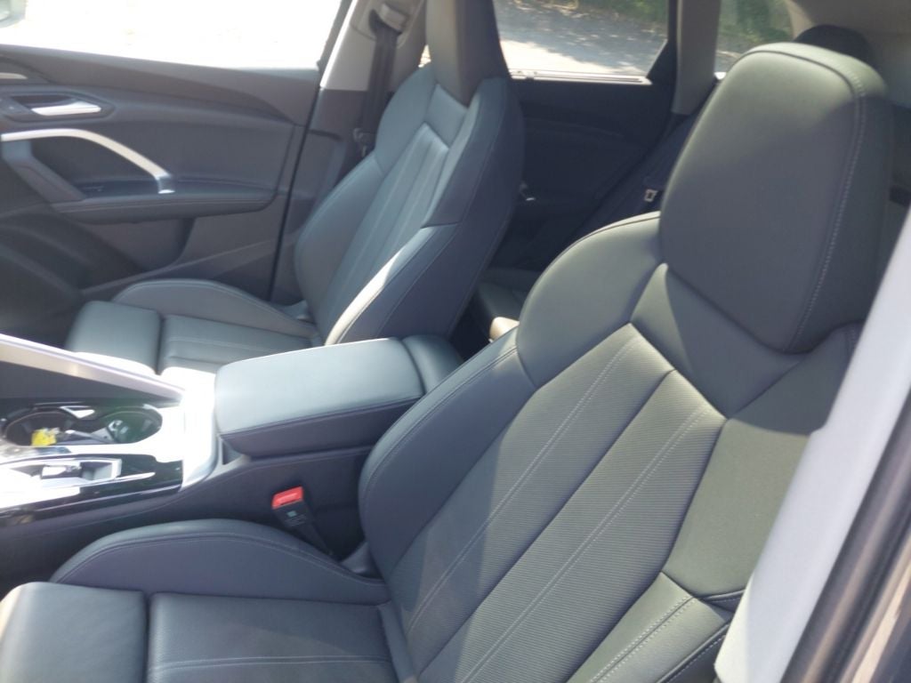 2025 Audi Q5 2.0T Premium Plus quattro