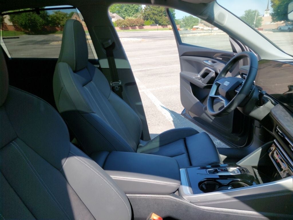 2025 Audi Q5 2.0T Premium Plus quattro