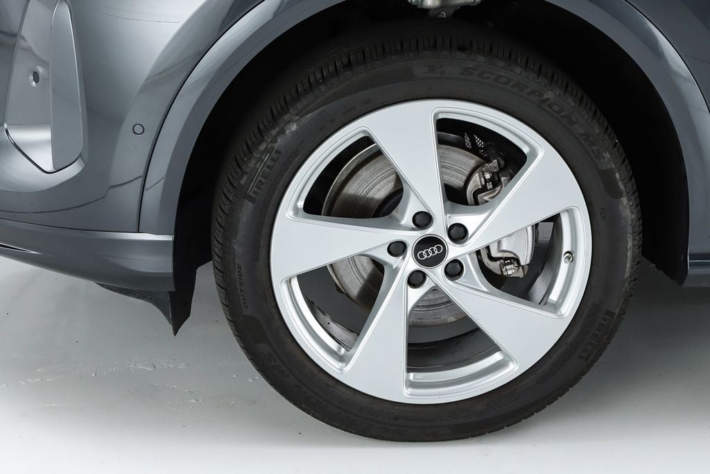 2025 Audi Q5 2.0T Premium Plus quattro