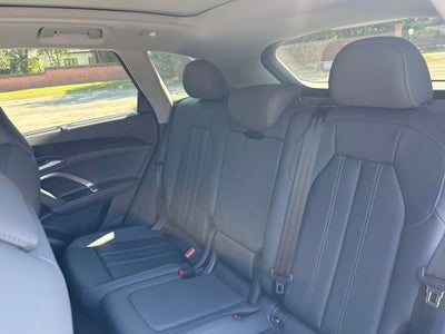 2025 Audi Q5 2.0T Premium Plus quattro