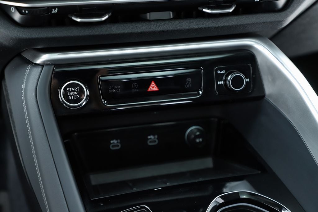 2025 Audi Q5 2.0T Premium Plus quattro