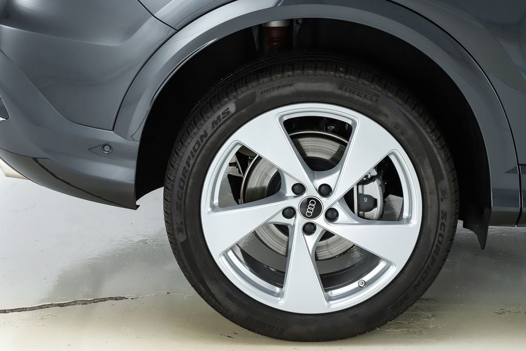 2025 Audi Q5 2.0T Premium Plus quattro