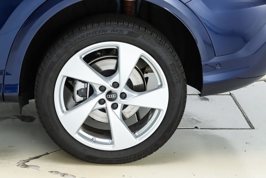 2025 Audi Q5 2.0T Premium Plus quattro