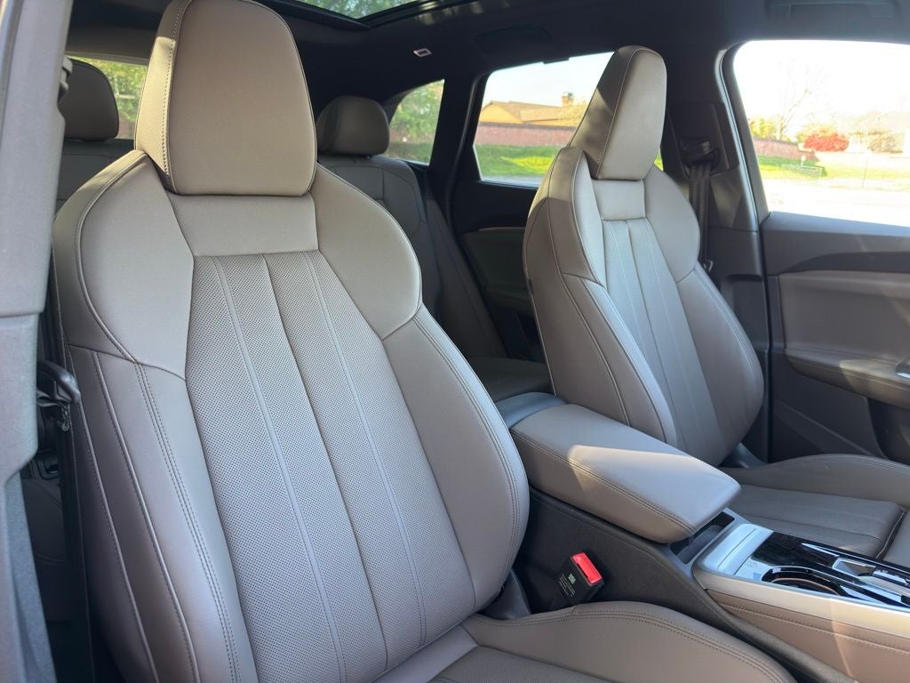 2025 Audi Q5 2.0T Premium Plus quattro