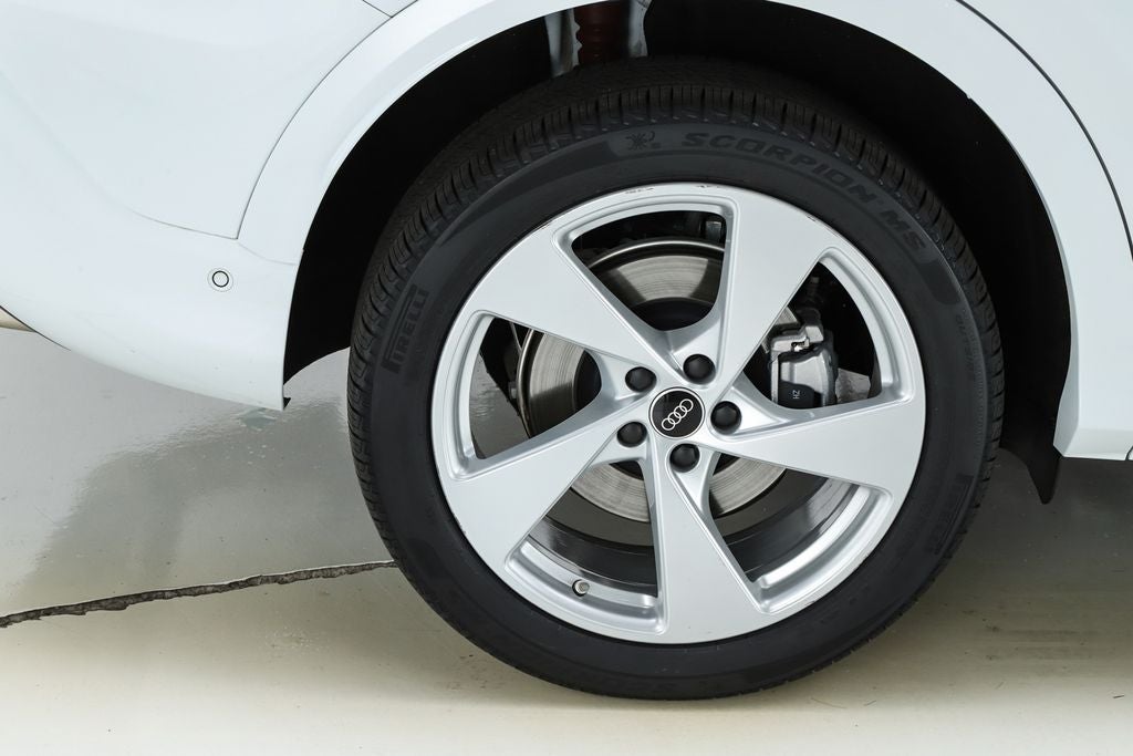 2025 Audi Q5 2.0T Premium Plus quattro