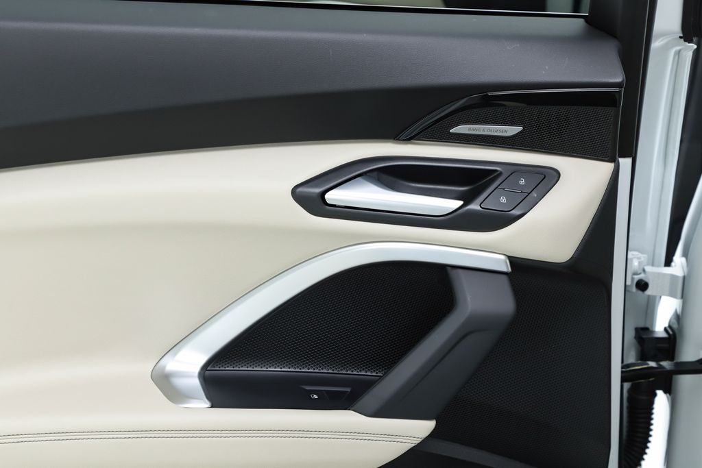 2025 Audi Q5 2.0T Premium Plus quattro