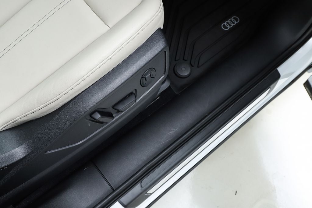 2025 Audi Q5 2.0T Premium Plus quattro