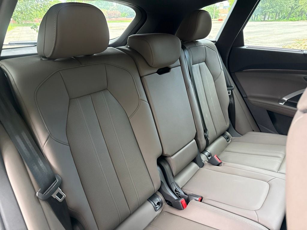 2025 Audi Q5 2.0T Premium Plus quattro
