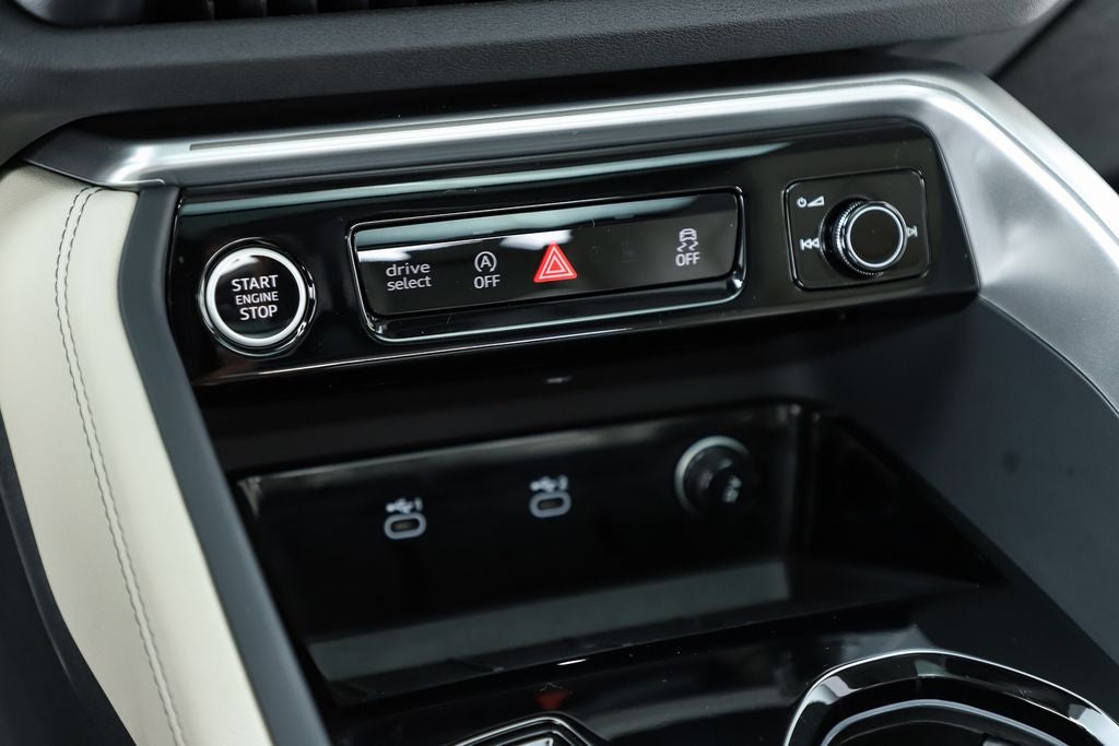 2025 Audi Q5 2.0T Premium Plus quattro