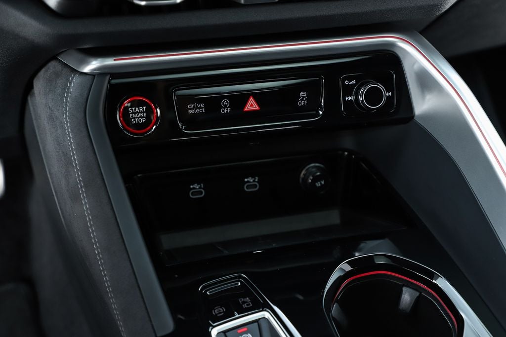 2025 Audi SQ5 3.0T Prestige quattro