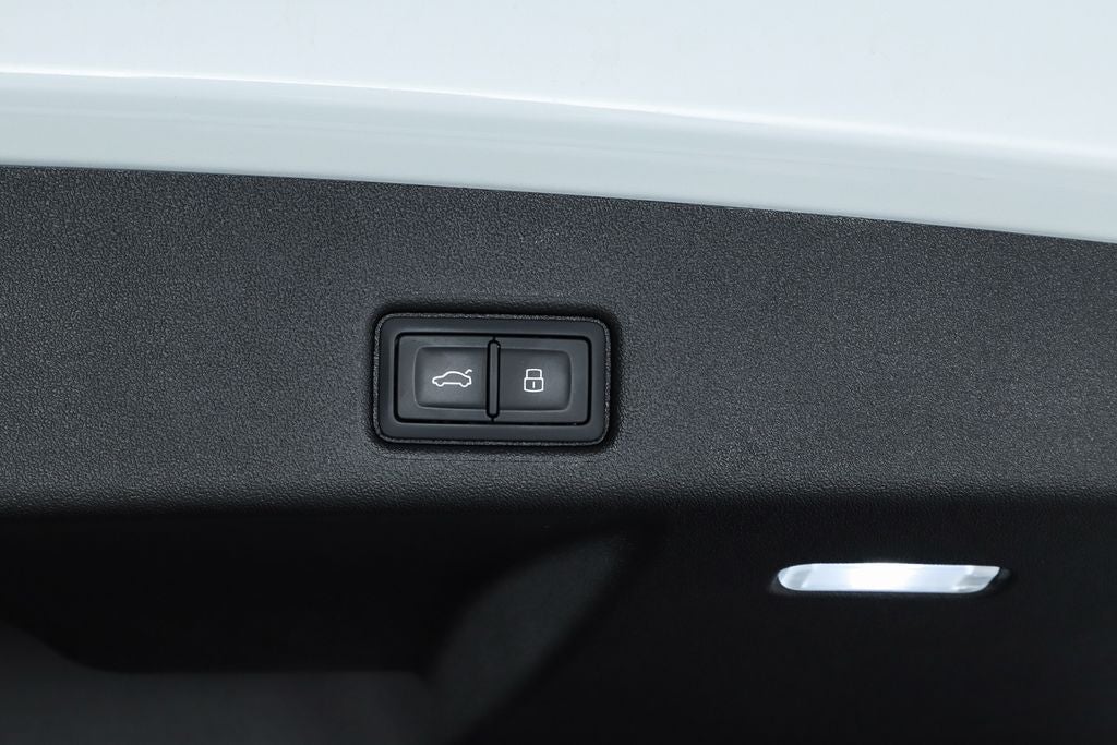 2025 Audi SQ5 3.0T Prestige quattro