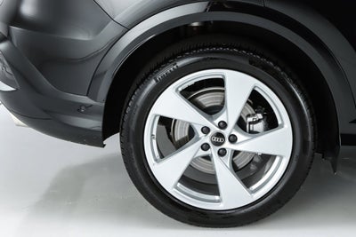 2025 Audi Q5 2.0T Prestige quattro