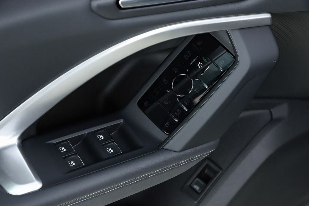 2025 Audi Q5 2.0T Prestige quattro