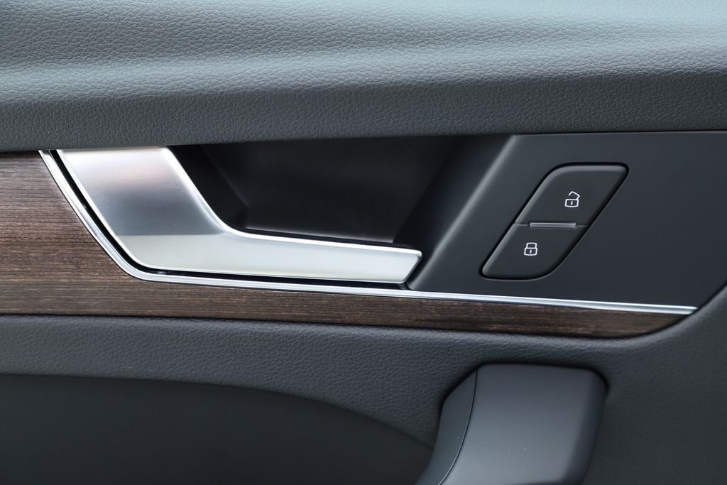 2025 Audi Q5 45 S line Premium quattro