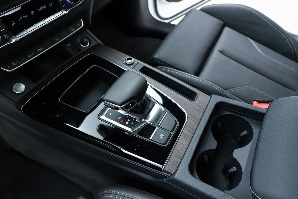 2025 Audi Q5 45 S line Premium quattro