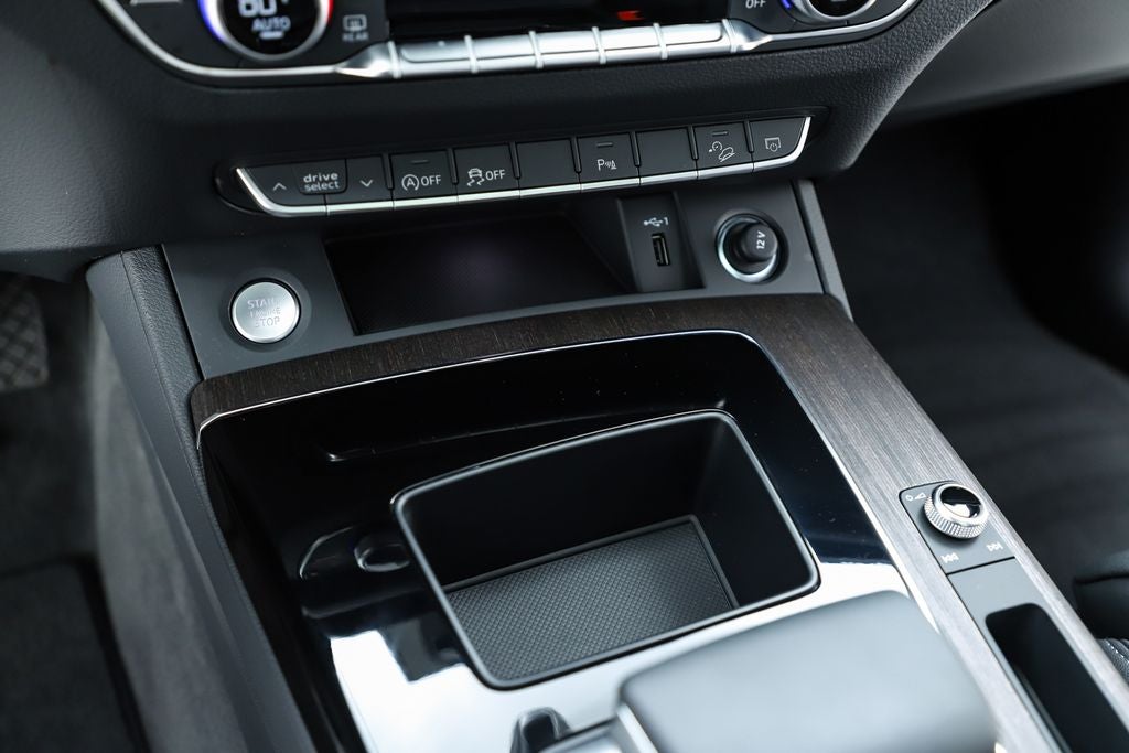 2025 Audi Q5 45 S line Premium quattro