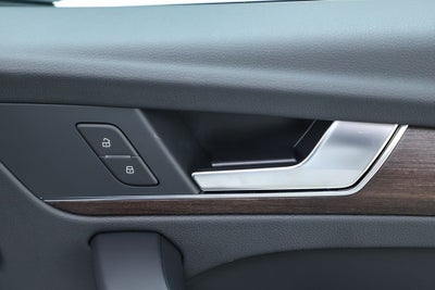 2025 Audi Q5 45 S line Premium quattro