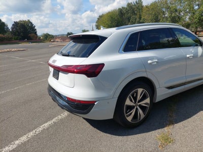2024 Audi Q8 e-tron Premium Plus quattro
