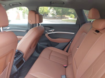 2024 Audi Q8 e-tron Premium Plus quattro