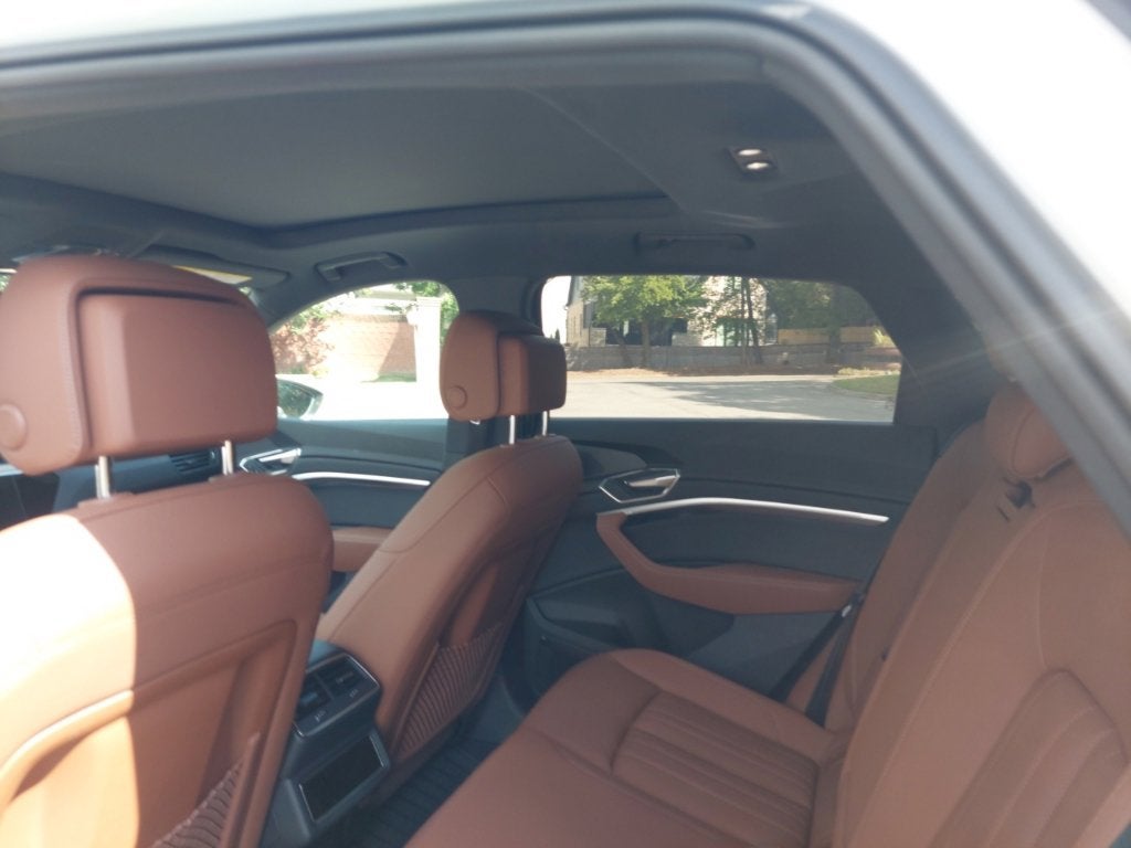 2024 Audi Q8 e-tron Premium Plus quattro