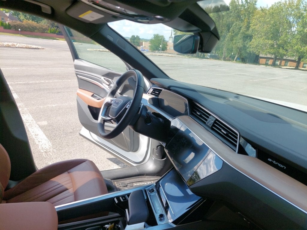2024 Audi Q8 e-tron Premium Plus quattro