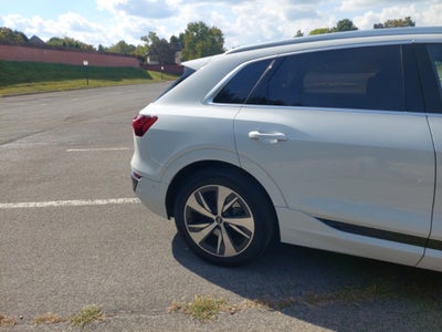 2024 Audi Q8 e-tron Premium Plus quattro