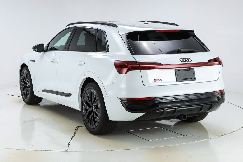 2024 Audi Q8 e-tron Prestige quattro