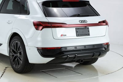 2024 Audi Q8 e-tron Prestige quattro