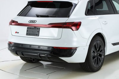 2024 Audi Q8 e-tron Prestige quattro