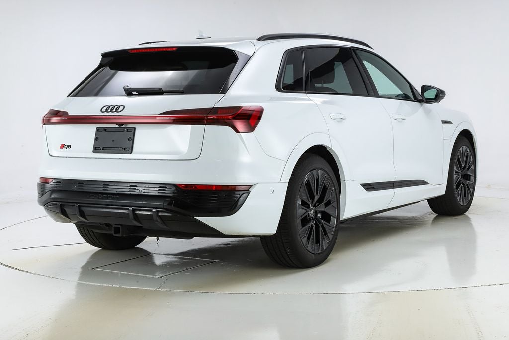 2024 Audi Q8 e-tron Prestige quattro
