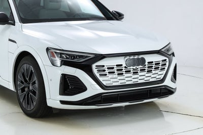 2024 Audi Q8 e-tron Prestige quattro