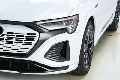 2024 Audi Q8 e-tron Prestige quattro