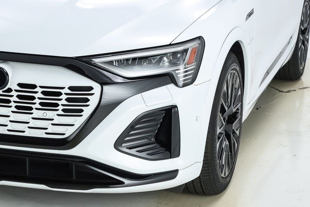 2024 Audi Q8 e-tron Prestige quattro