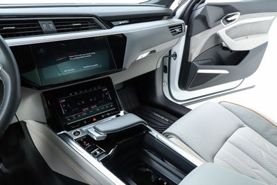2024 Audi Q8 e-tron Prestige quattro