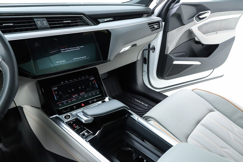 2024 Audi Q8 e-tron Prestige quattro