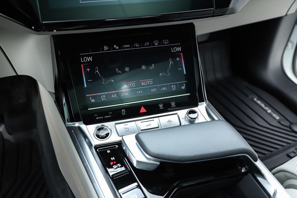 2024 Audi Q8 e-tron Prestige quattro