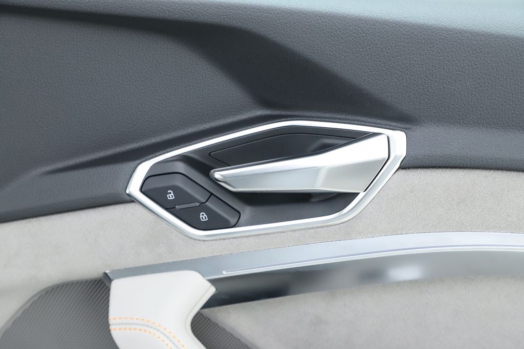 2024 Audi Q8 e-tron Prestige quattro
