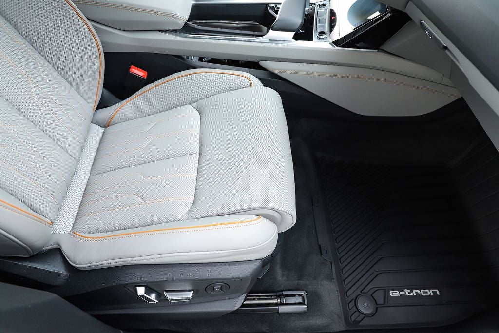 2024 Audi Q8 e-tron Prestige quattro